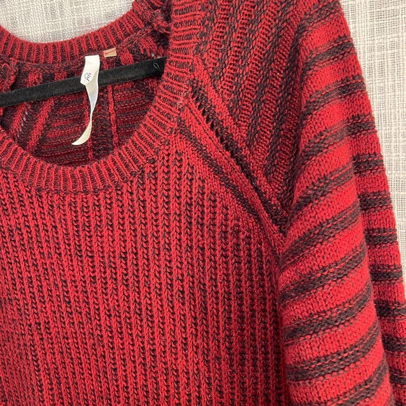 Ribbed tunic sweater, crimson red sweater - Picture 5 of 5